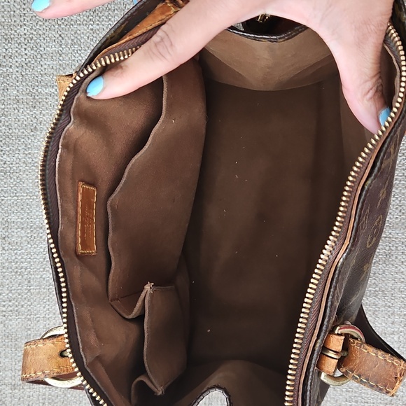 Louis Vuitton Monogram Bag - Picture 5 of 11